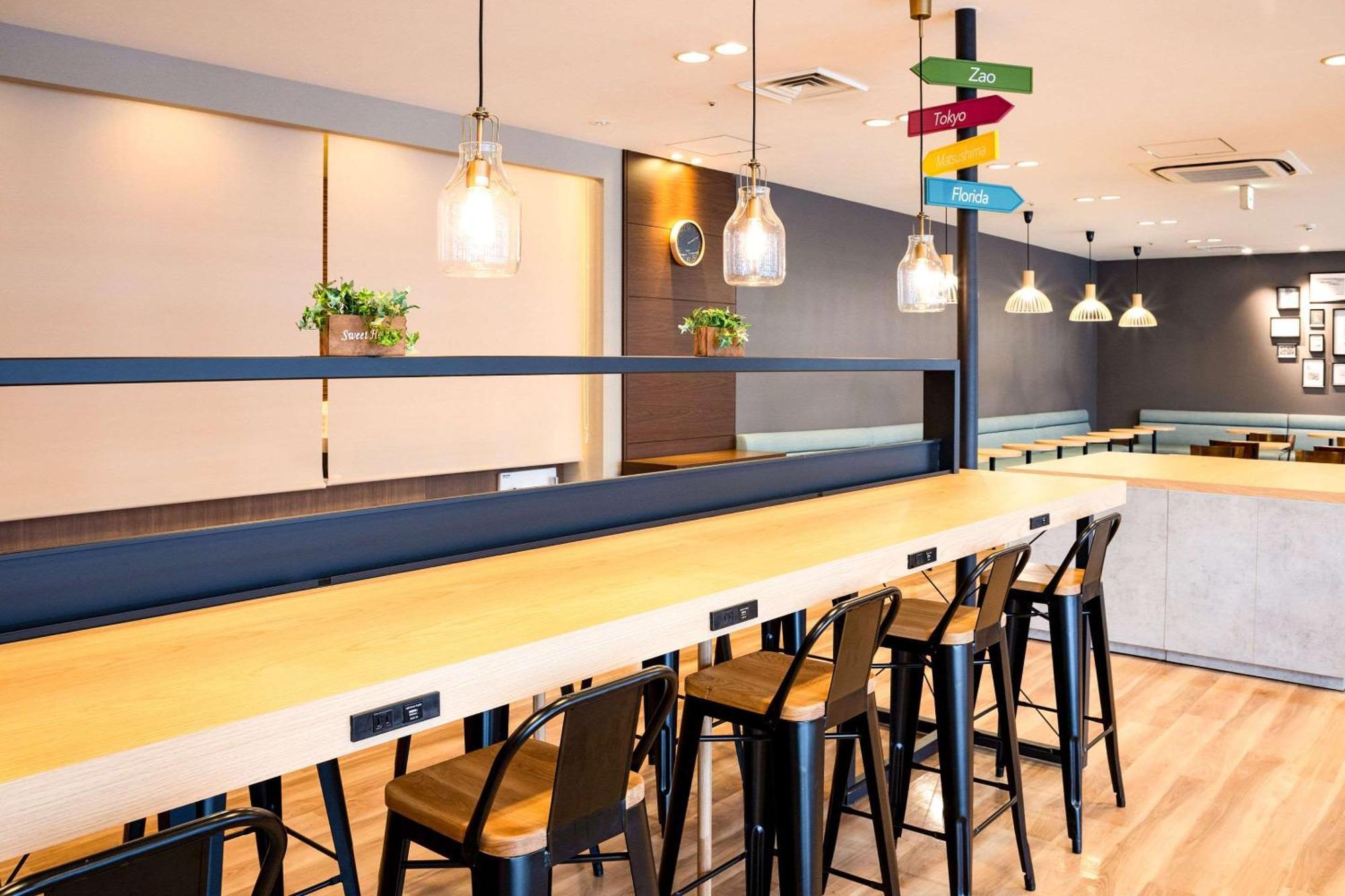 Comfort Hotel Sendai West Bagian luar foto